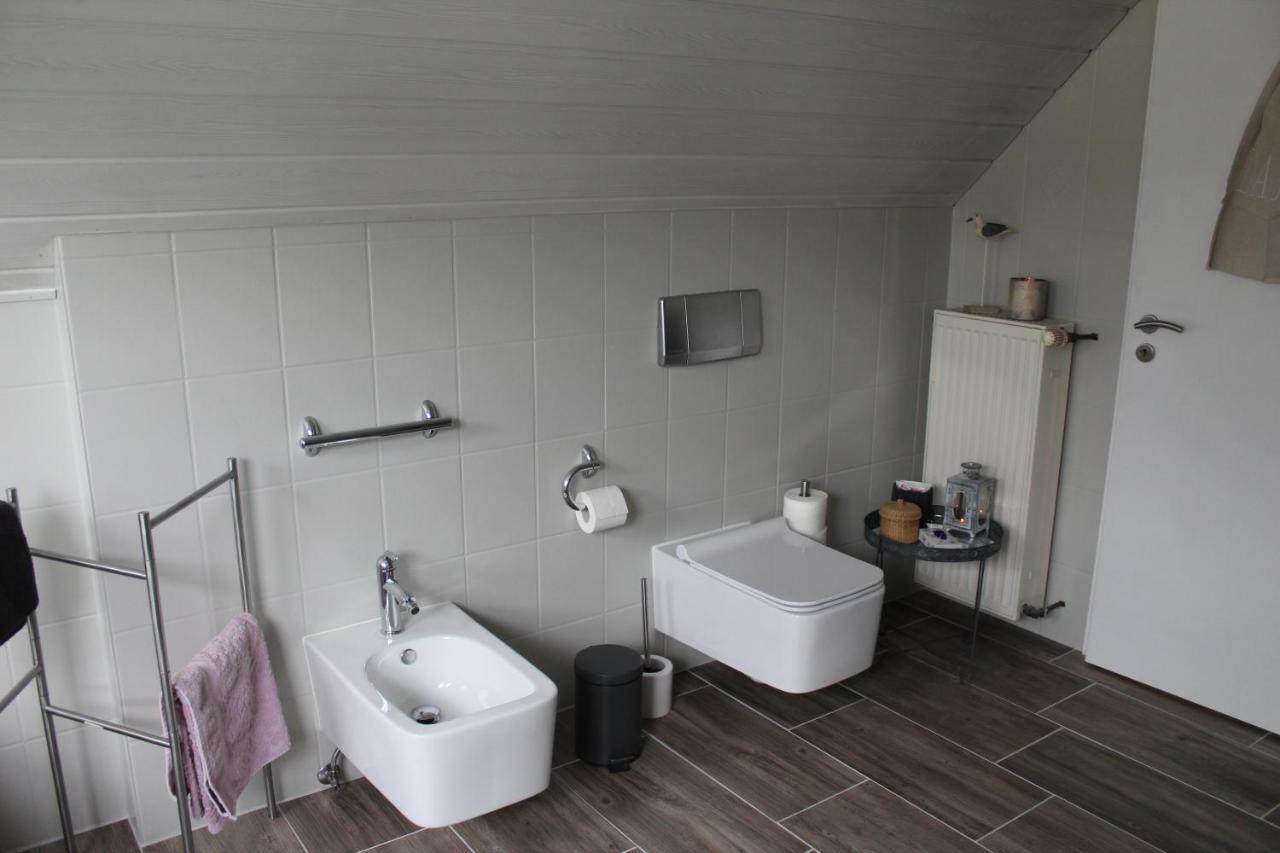 Ferienwohnung Im Tuermchen Oberfell Ngoại thất bức ảnh