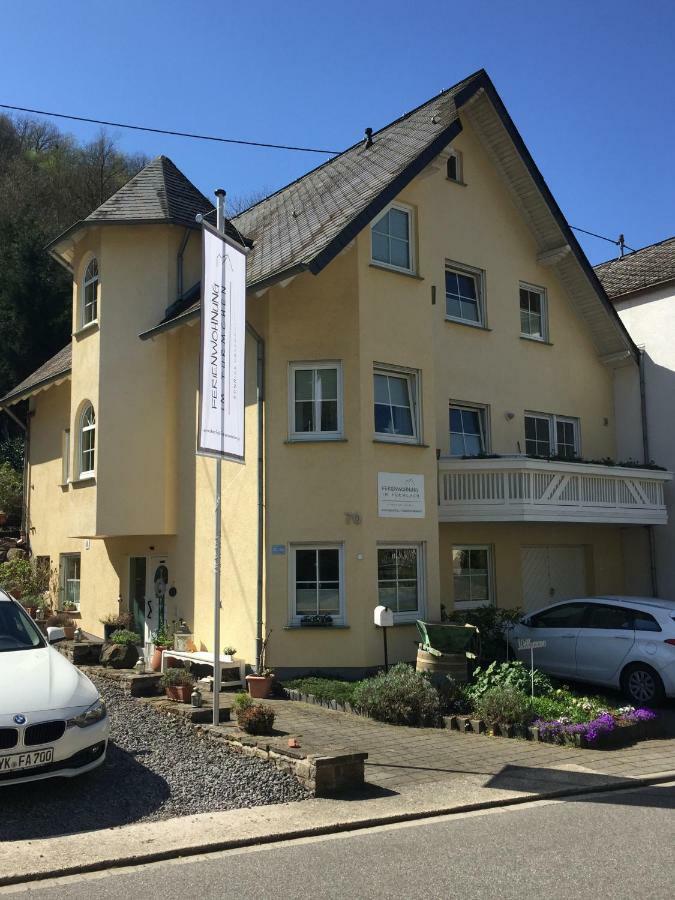 Ferienwohnung Im Tuermchen Oberfell Ngoại thất bức ảnh